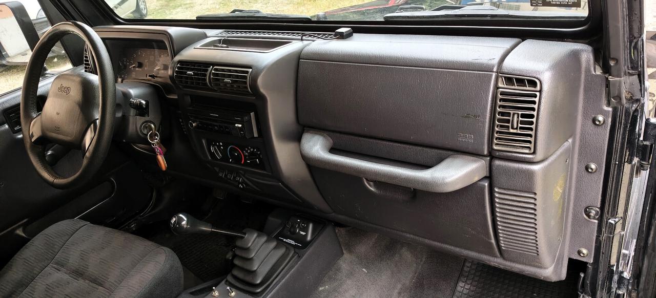 Jeep Wrangler 4.0 Sport ASI 4 posti