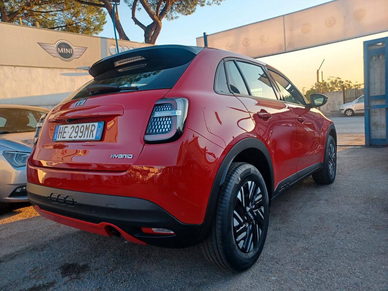 Fiat 600 Hybrid 110 CV DCT MHEV Business. KM 0