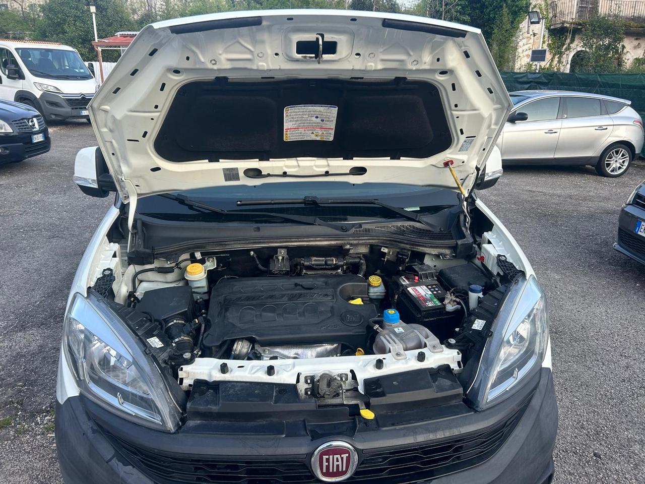 Fiat Doblò 1.6 MJT 105CV PC-TN Cargo Lamierato SX