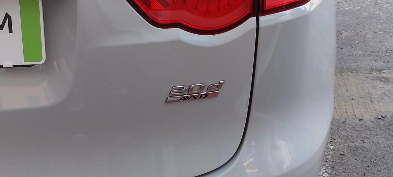 Jaguar F-Pace 2.0cc 180cv PORTFOLIO