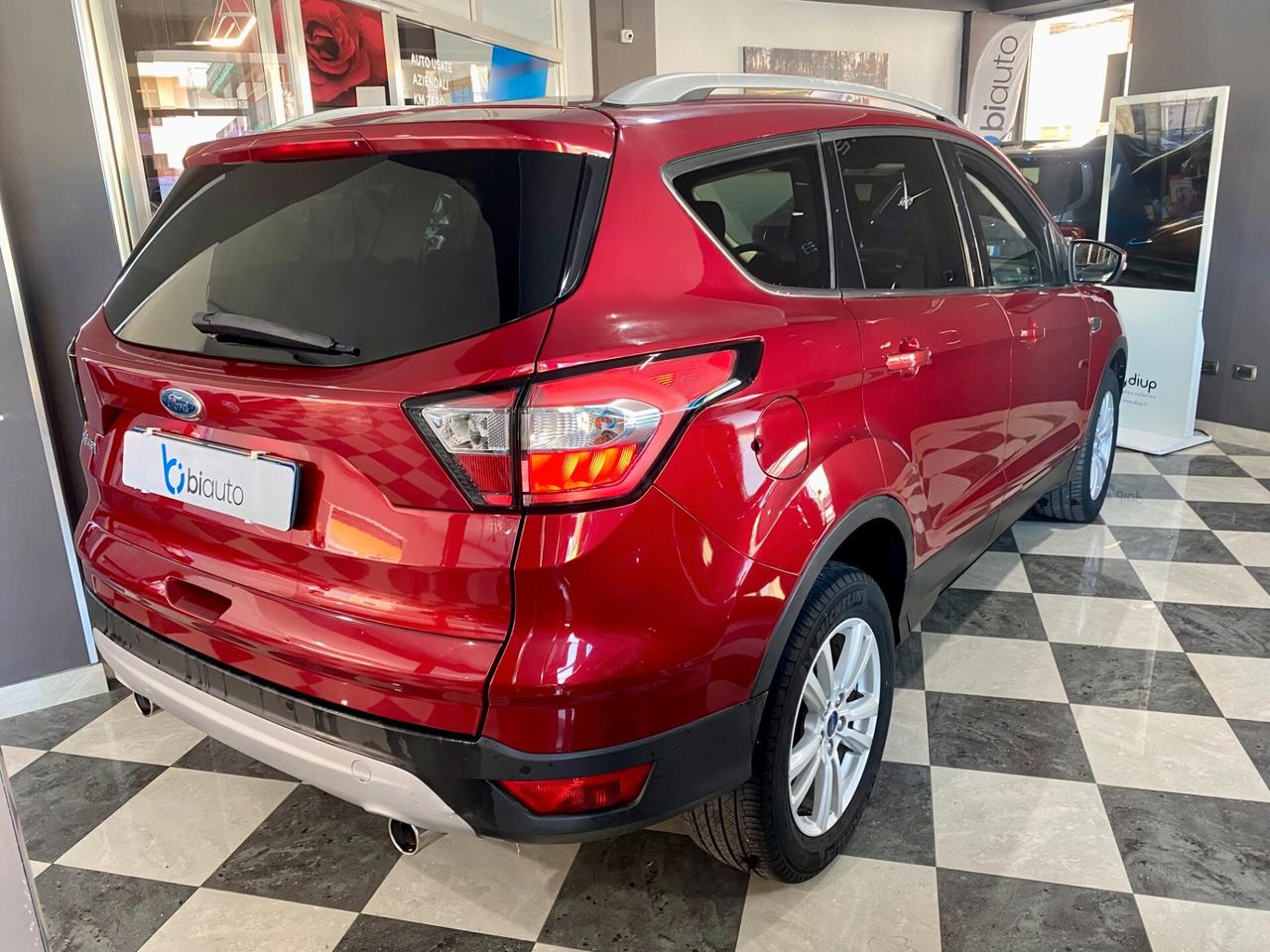 Ford Kuga 1.5 TDCI 120 CV S&S 2WD Business-2019