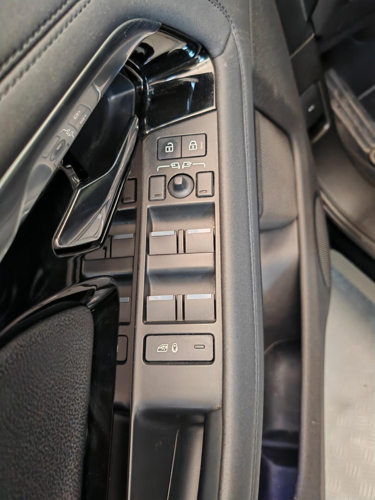 Land Rover Range Evoque 2.0D I4 163 CV AWD Auto R-Dynamic HSE