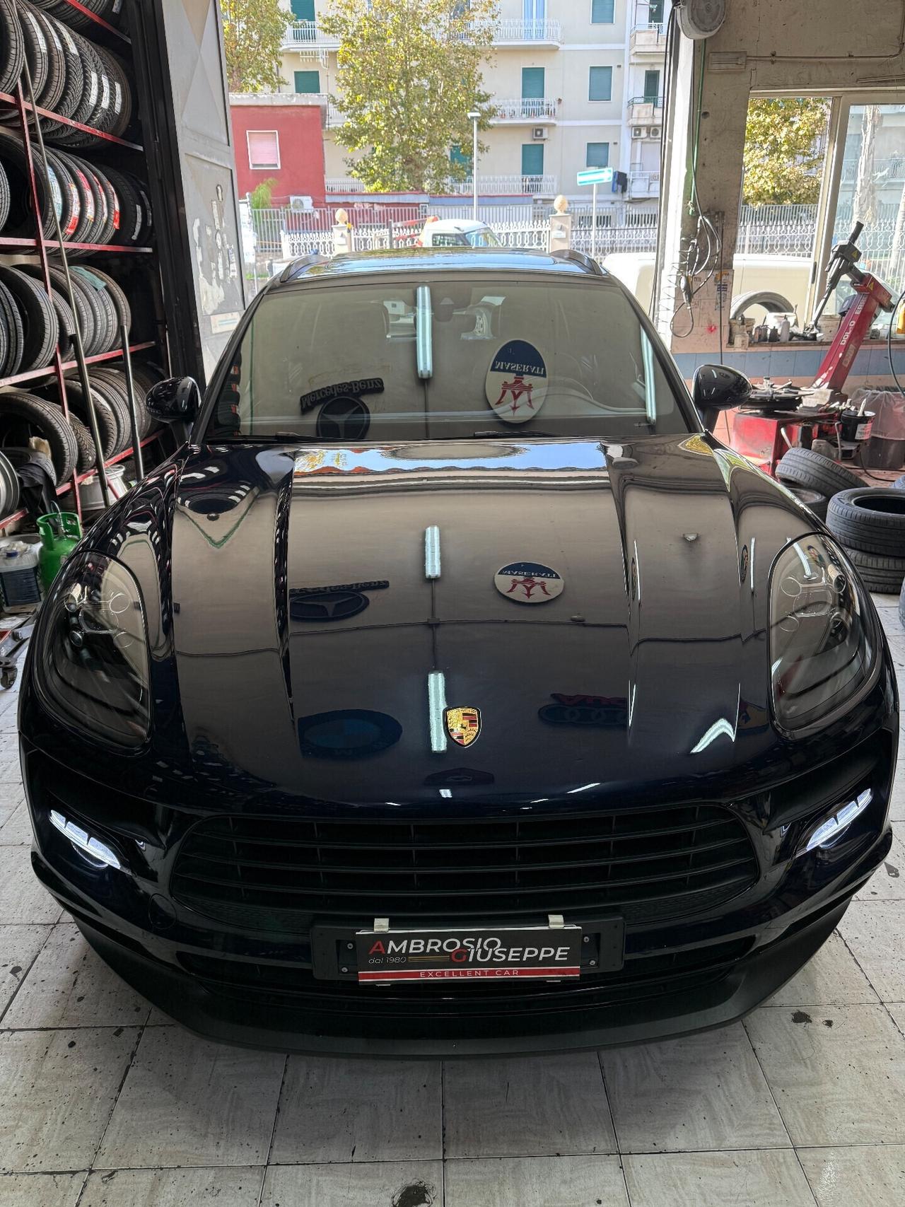 Porsche Macan 2.0 245 CV PASM TETTO 21