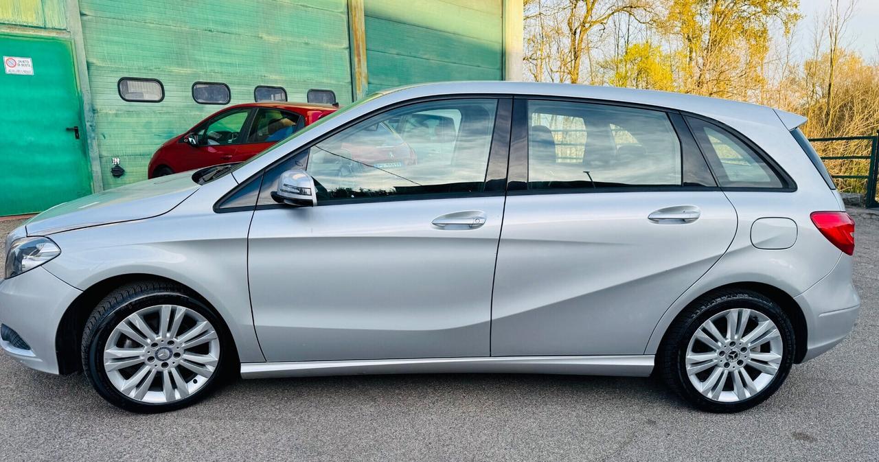 Mercedes-benz B 180 Premium ok neopatentati