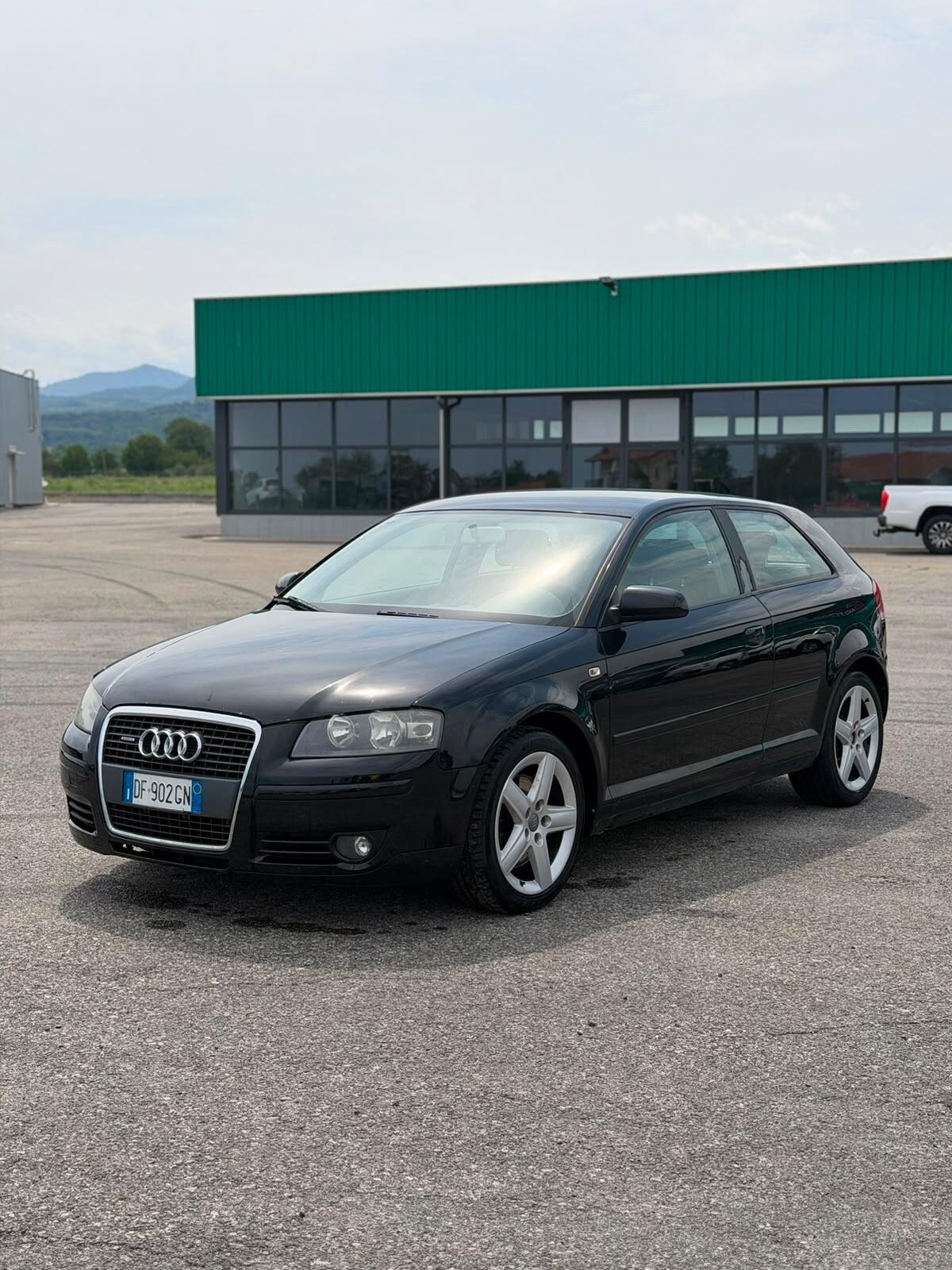 Audi A3 2.0 16V TDI Ambition quattro 4x4