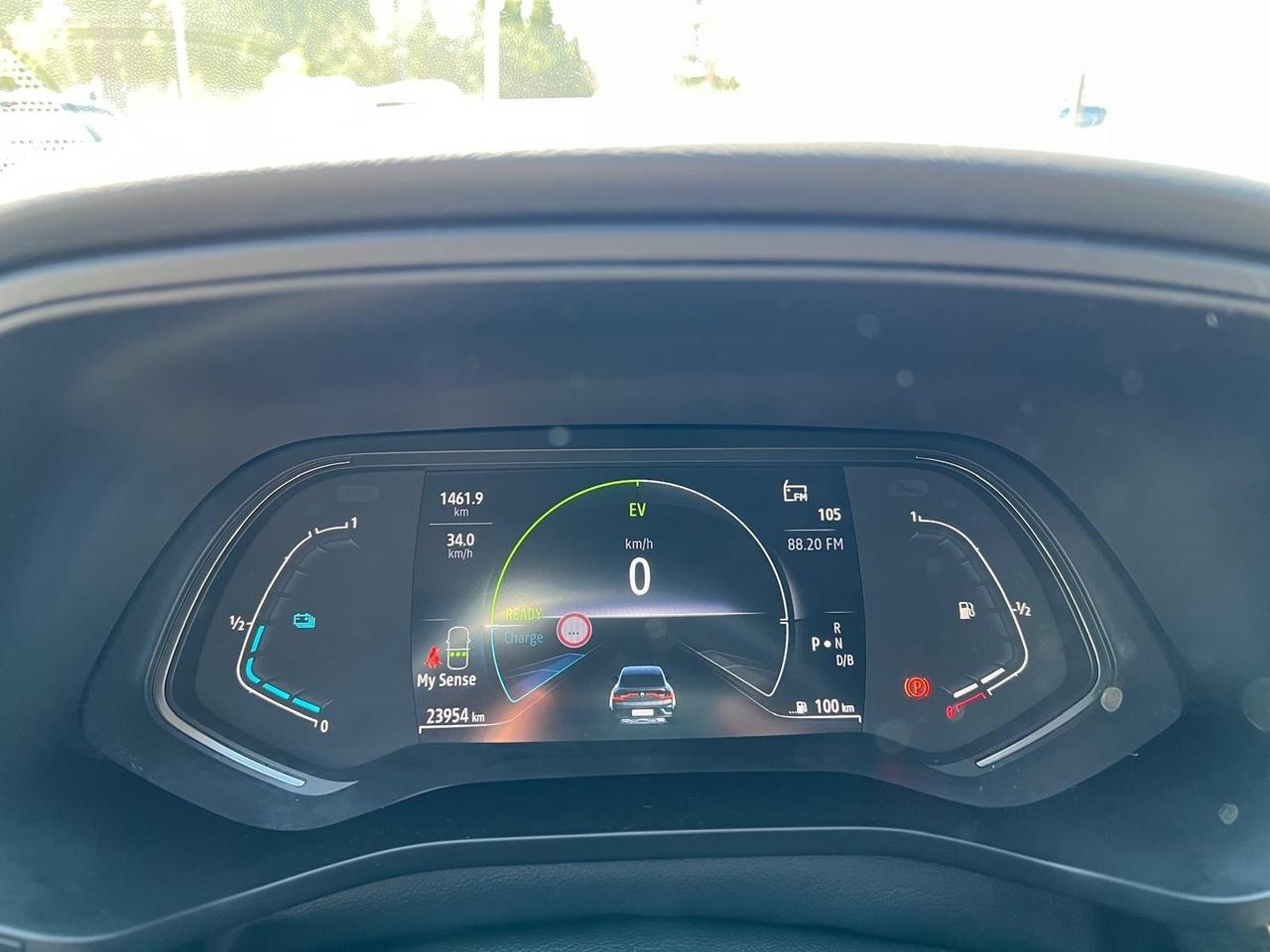 Renault Arkana Hybrid E-Tech 145 CV R.S. Line