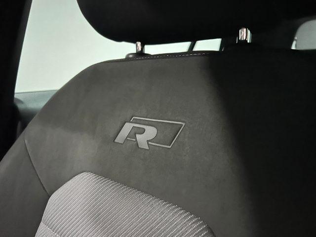 VOLKSWAGEN Golf VII 5/p 1.6 TDI 110 cv DSG Sport Edition R-Line