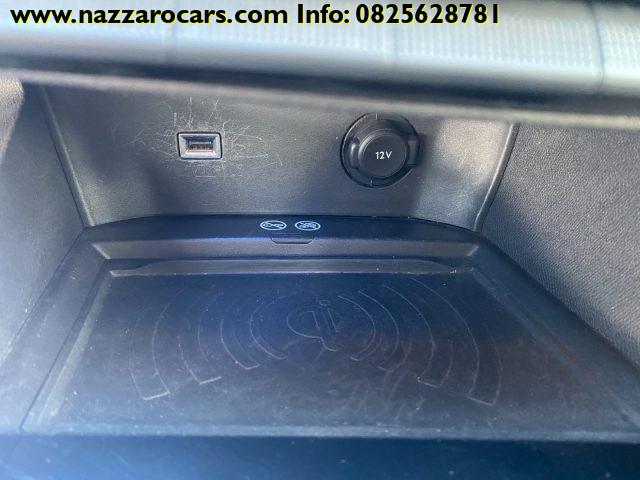 PEUGEOT 3008 BlueHDi 130 EAT8 Business NAVIGATORETELECAMERA