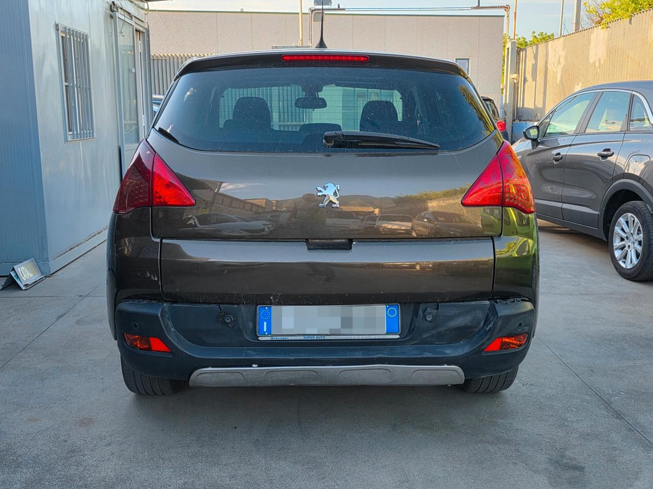 PEUGEOT 3008 2.0 HDi 150cv OUTDOOR