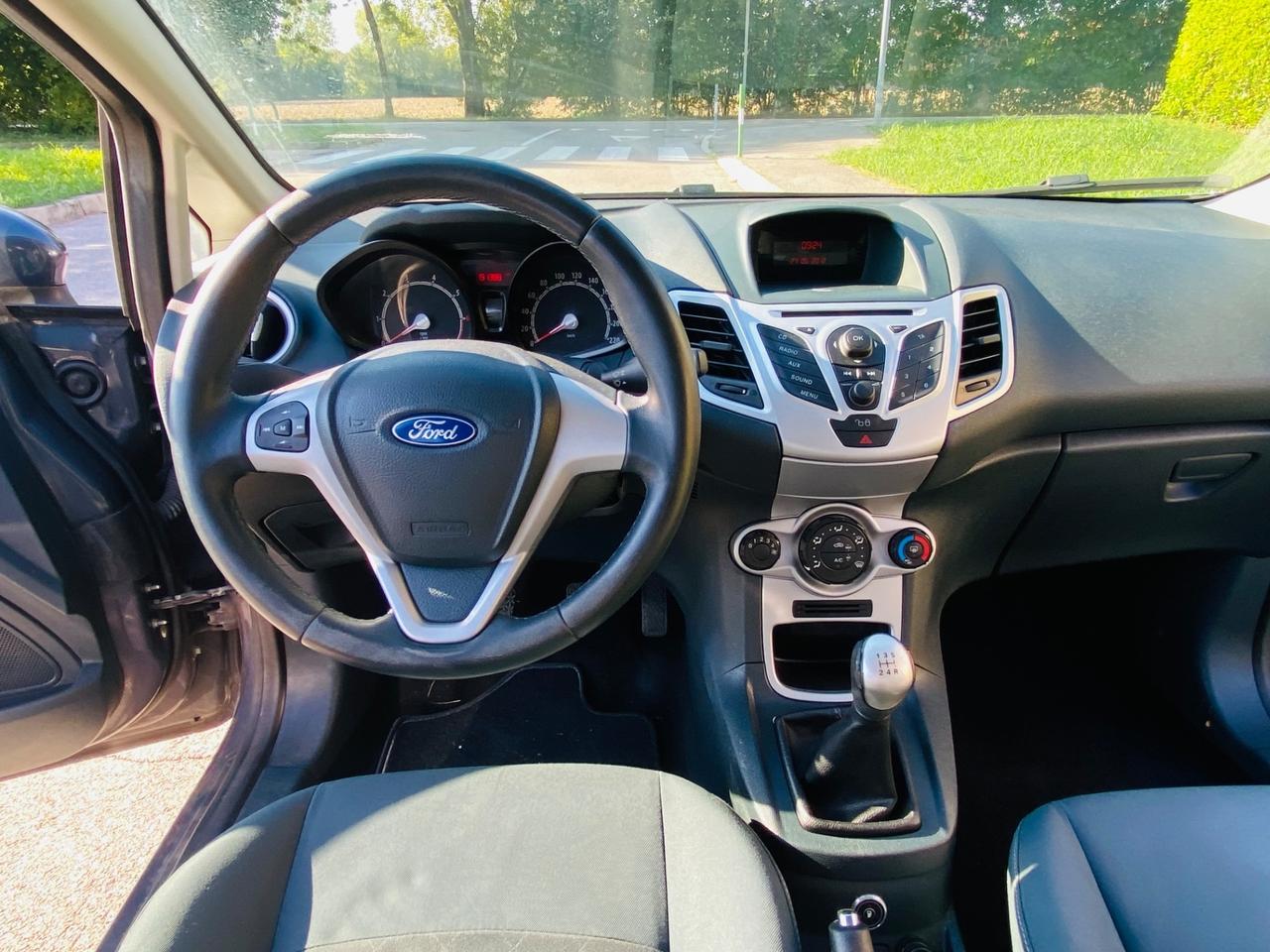 Ford Fiesta Ikon 1.4 16V 5p.Bz.- GPL Business