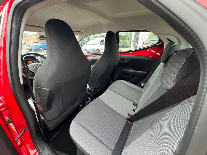 Toyota Aygo Aygo Connect 1.0 VVT-i 72 CV 5 porte x-cite MMT