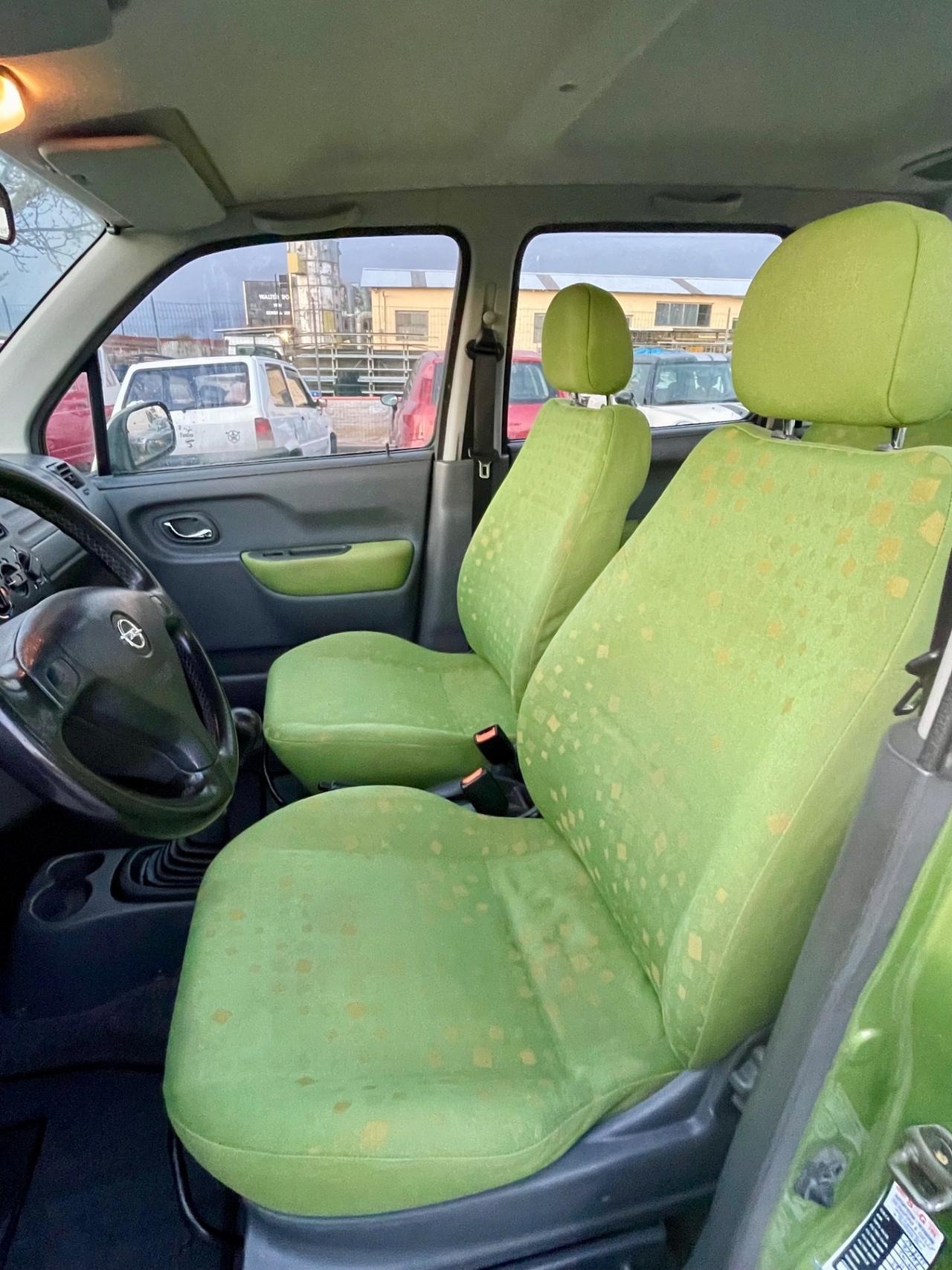 Opel Agila 1.0 12V Comfort