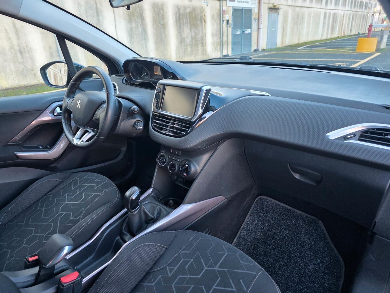 Peugeot 2008 PureTech 82 Allure