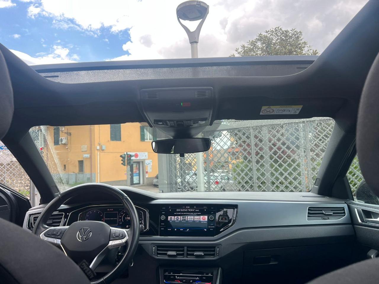 Volkswagen Taigo 1.0 tsi R-Line 110cv