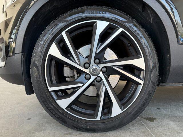 VOLVO XC40 B4 AWD Geartronic R-design TETTO/CERCHI 20"