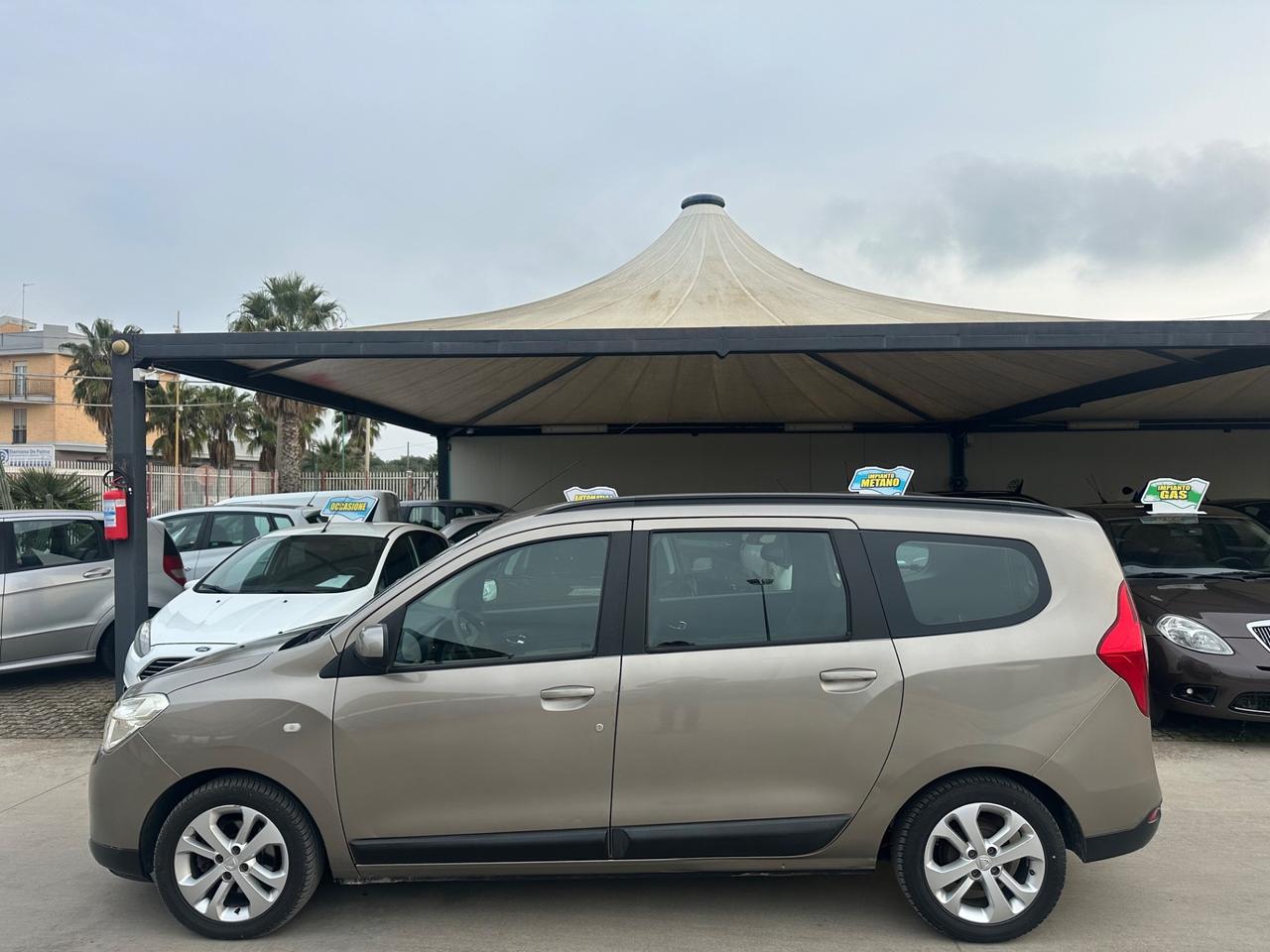 Dacia LODGY 1.5 DIESEL 2012 - SPAZIOSO, NAVIGATORE