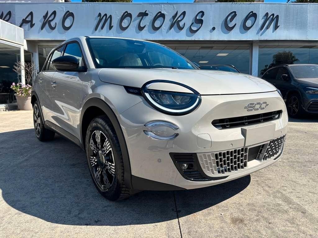 Fiat 600 100 CV Icon 2026 / KM 0 IVA ESPOSTA Tua a solo 215 Euro al mese