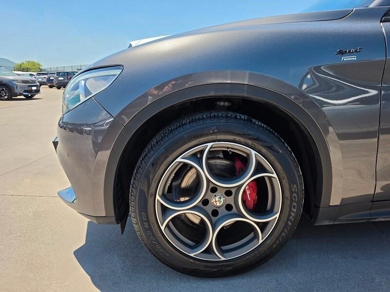 ALFA Stelvio 2.2 TD 190 AT8 Q4 Sprint NAV XENO CAM
