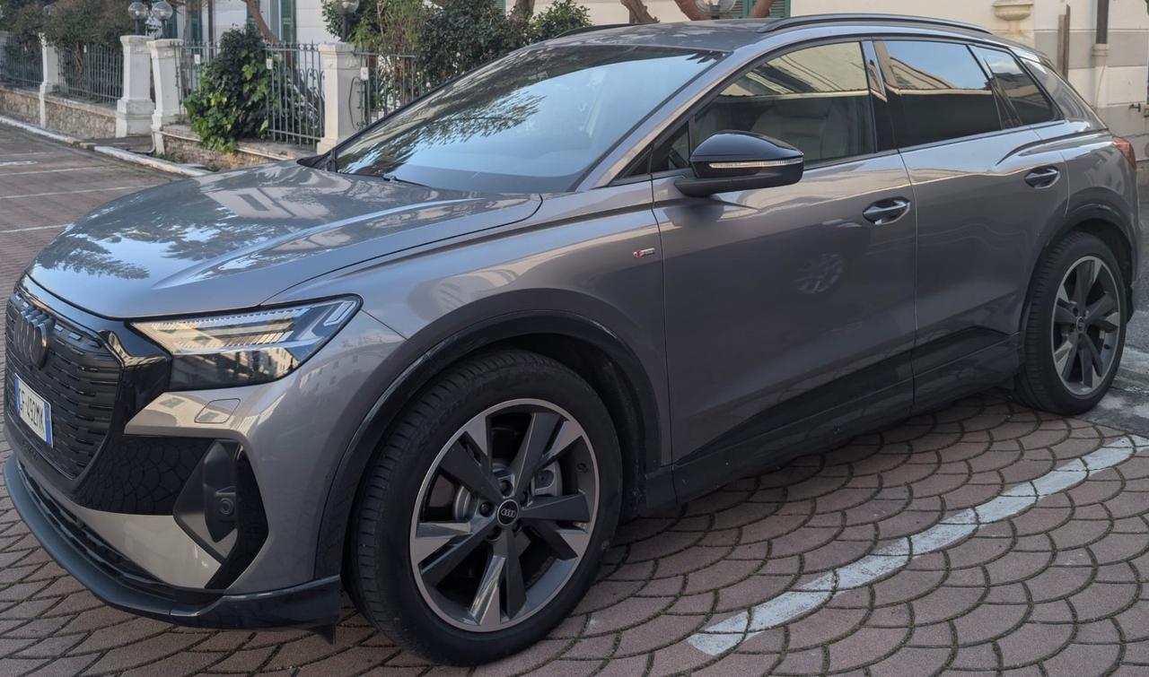 Audi Q4 40 e-tron S line edition