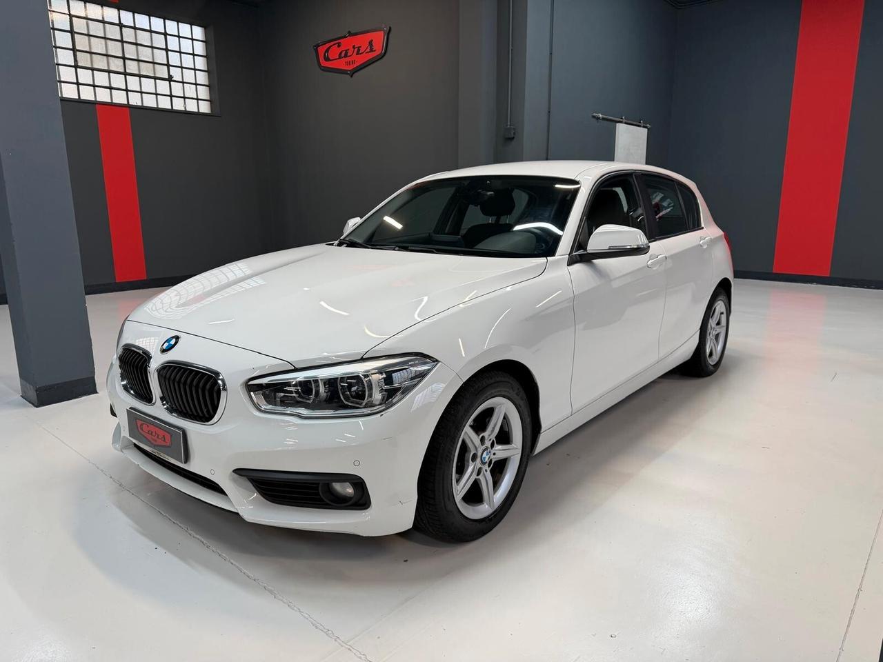 BMW Serie 1 F/20-21 2015 118d Urban 5p auto