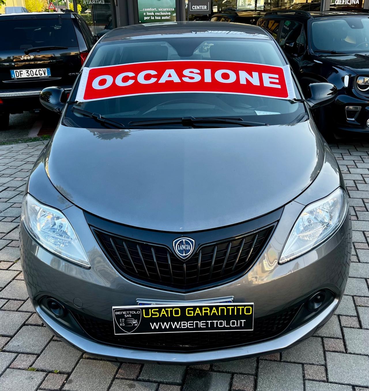 Lancia Ypsilon 1.0 FireFly 5 porte S&S Hybrid Oro