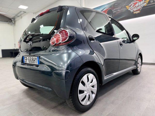 TOYOTA Aygo 1.0 12V VVT-i 5 porte Lounge Connect