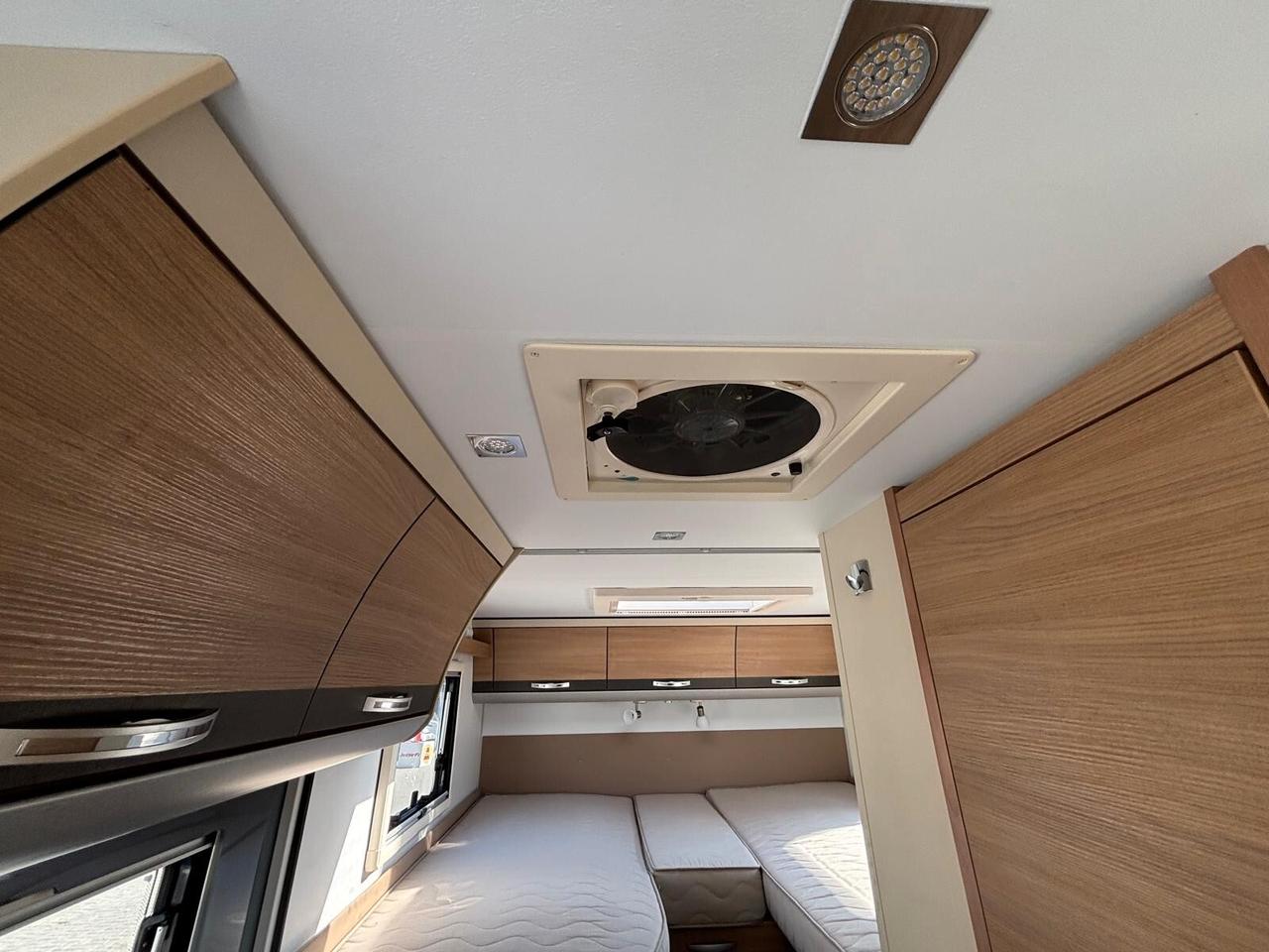 Adria Compact Sl camper