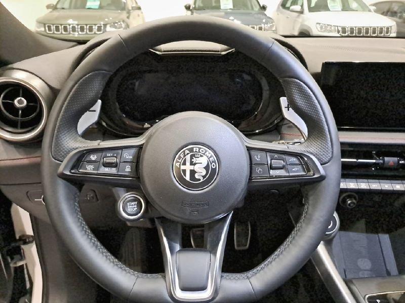 Alfa Romeo Tonale 1.5 160cv Hybrid TCT7 Tributo Italiano