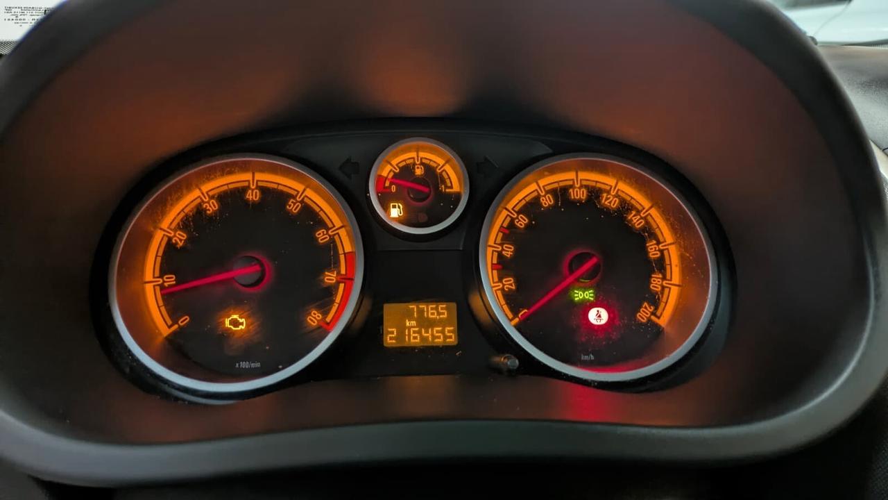 Opel Corsa 1.2 5 porte Cosmo