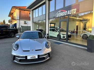 PORSCHE 911 GT3 Touring