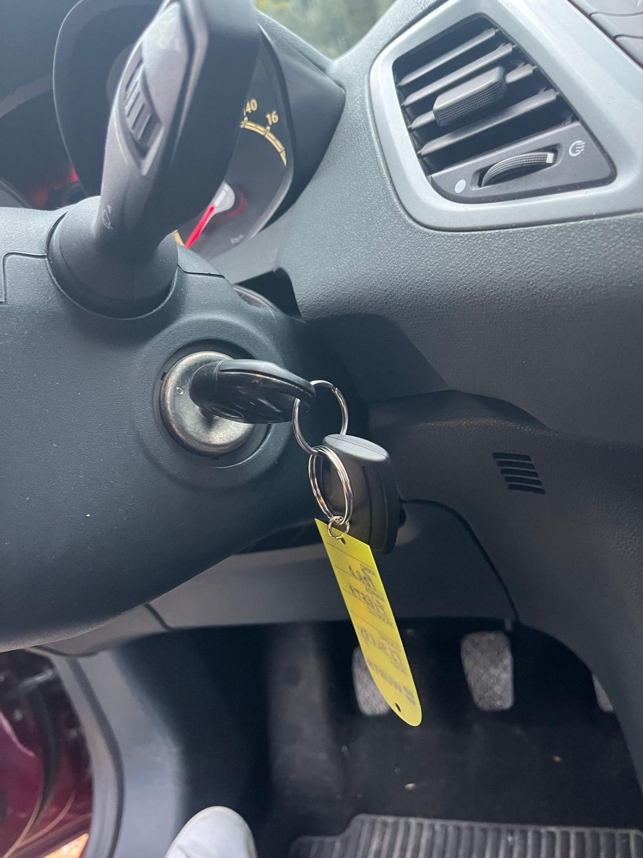 Ford Fiesta 1.4 Diesel - Neopatentati