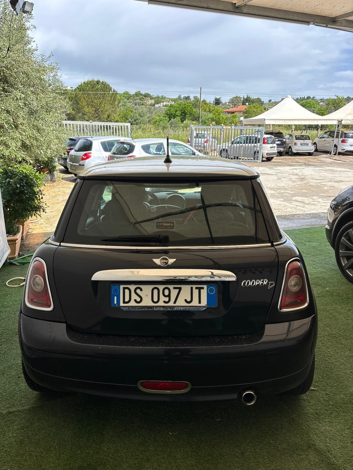 MINI COOPER 1.6 COOPER D