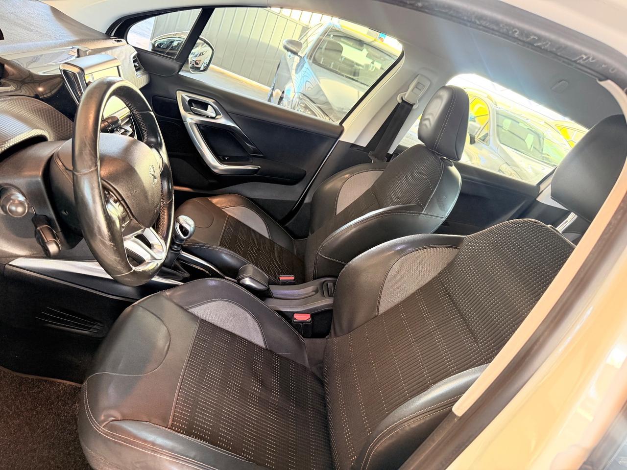 Peugeot 2008 1.6 e-HDi 115 CV Stop&Start Féline Neopatentati
