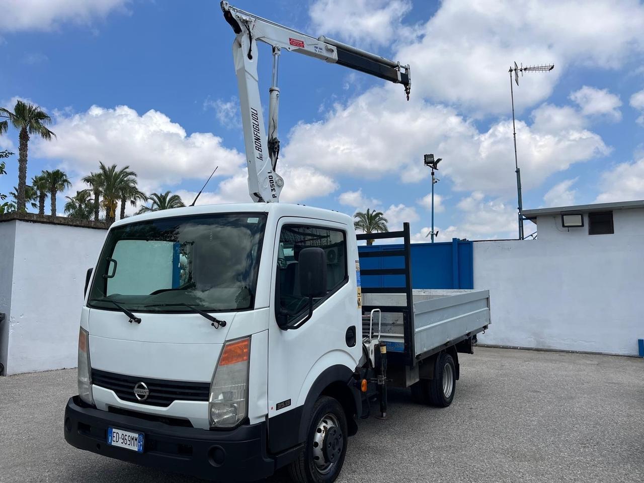 Nissan cabstar NT400 35.13/25 cass/gru-2011