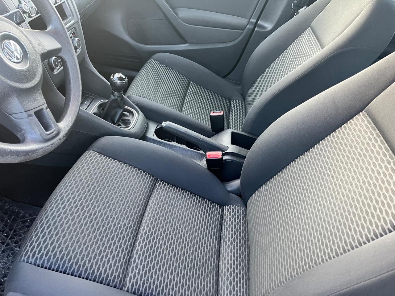 Volkswagen Golf 1.6 TDI DPF 5p. Con gancio traino