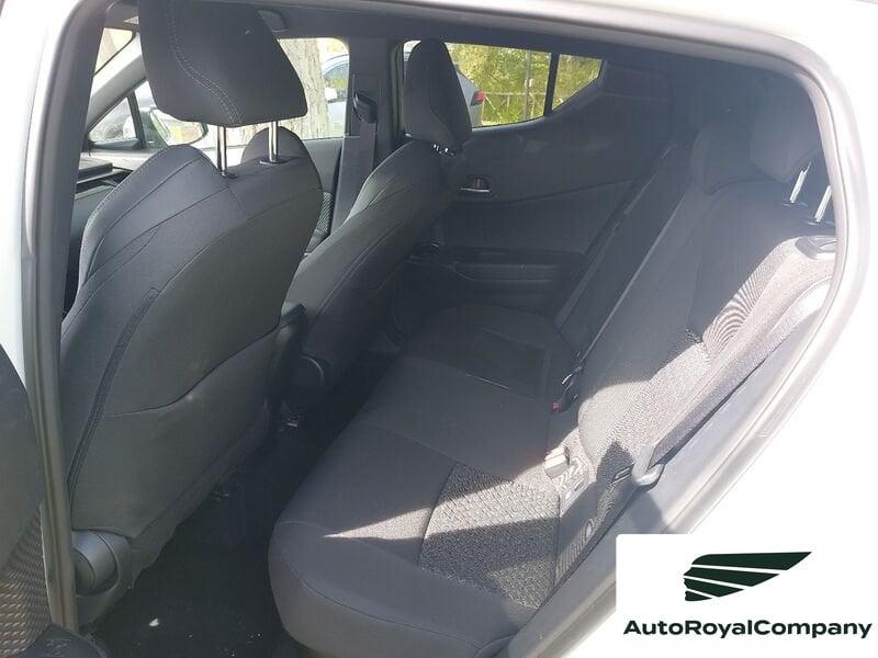 Toyota C-HR 2.0 Hybrid E-CVT Trend IVA ESPOSTA