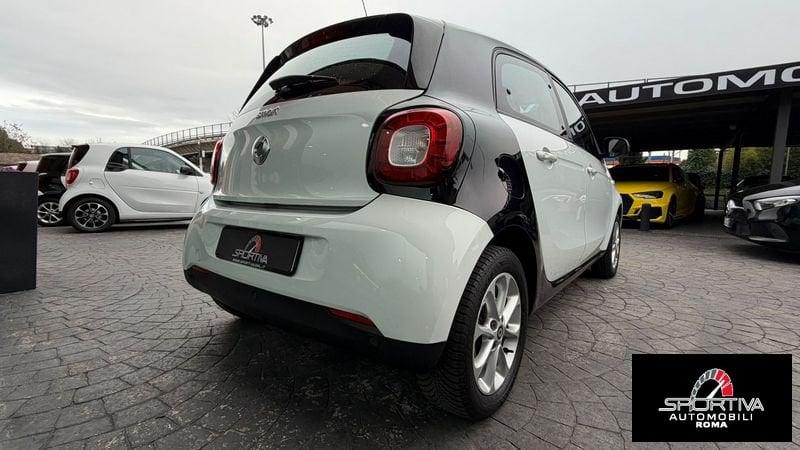 smart forfour RATA MENSILE 195,00 EURO forfour 90 0.9 Turbo Passion