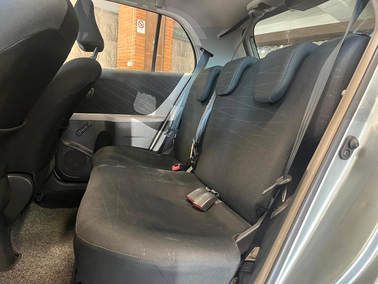 Toyota Yaris 1.0 5 porte Sol