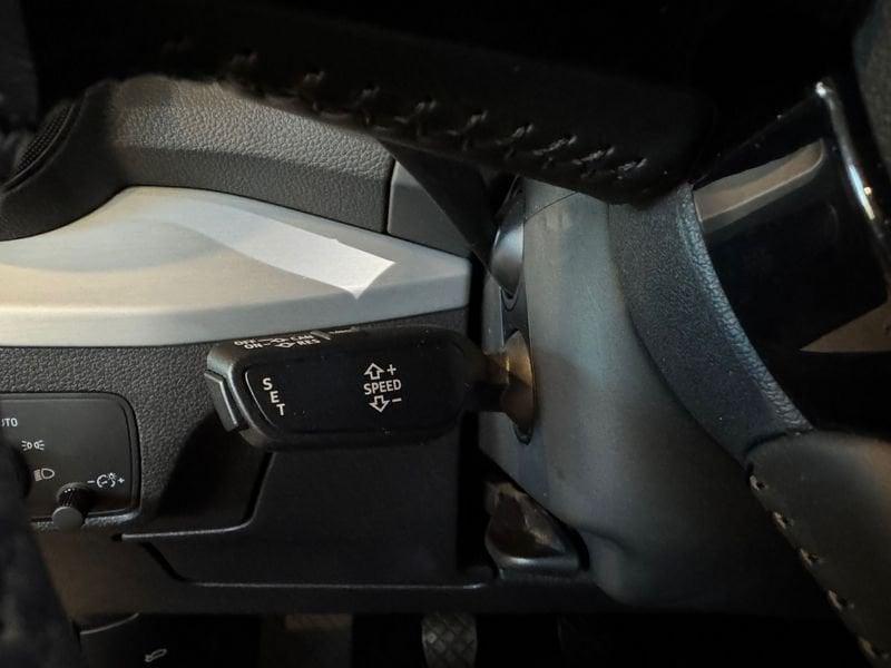 Audi Q2 Q2 30 TFSI Business Design