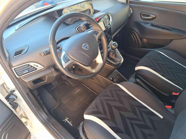 LANCIA Ypsilon 1.2 69 CV 5 porte GPL Ecochic Gold