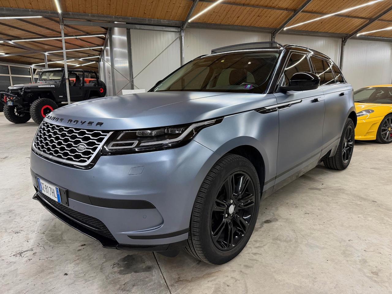 Range Rover Velar 2.0d 240 CV - FULL OPTIONAL - GARANZIA 24 MESI