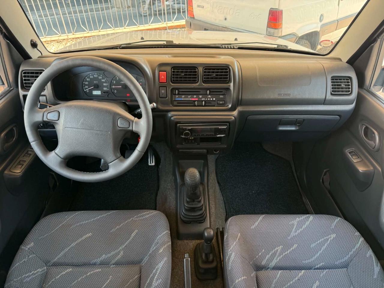 Suzuki Jimny 1.3i 16V cat 4WD JLX
