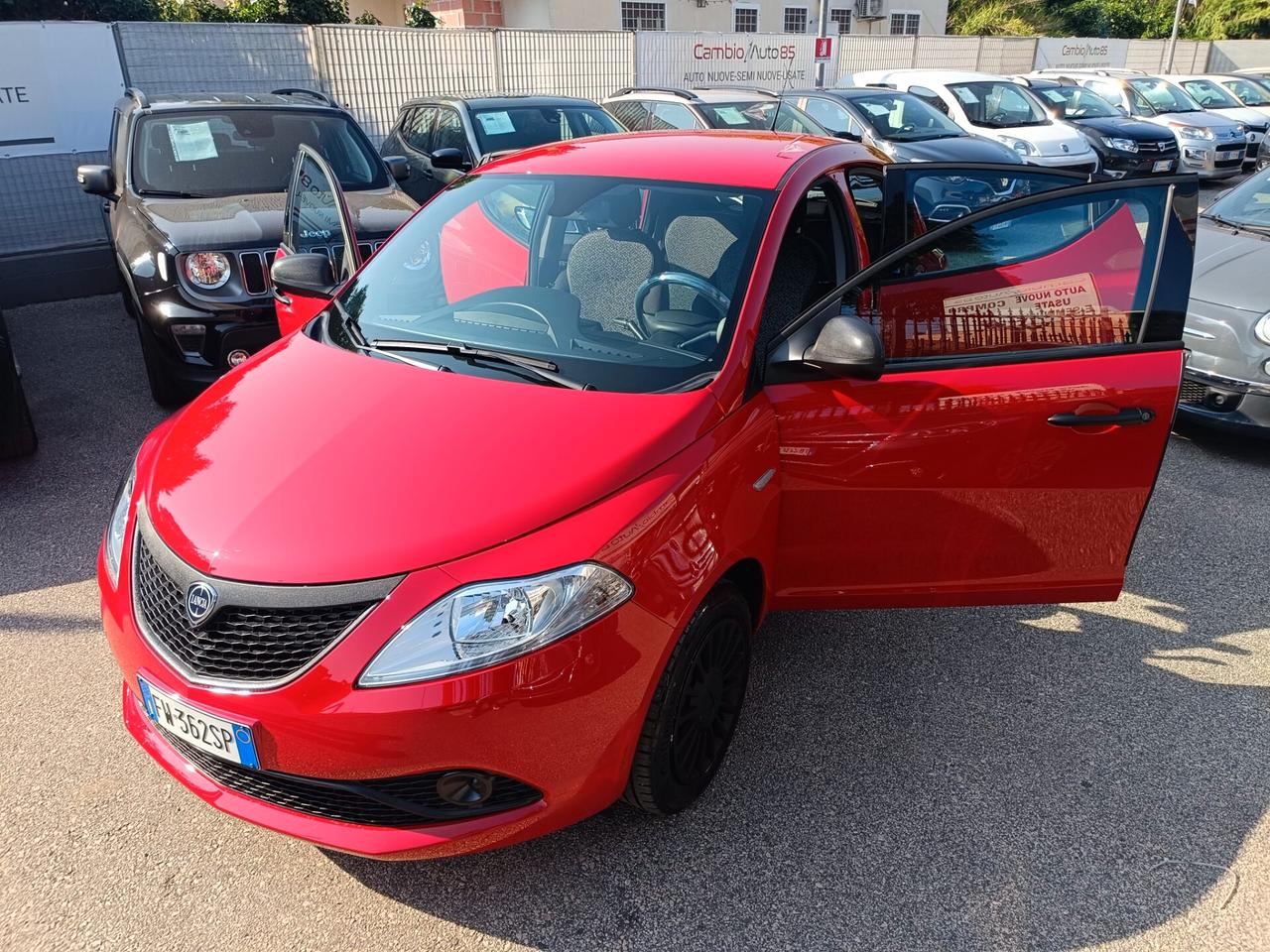 Lancia Ypsilon 1.2 69 CV 5 porte Elefantino Blu