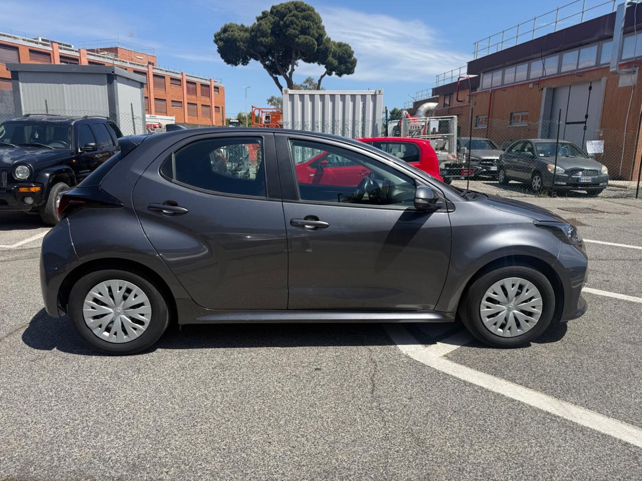 Toyota Yaris 1.5 Hybrid 5 porte Business