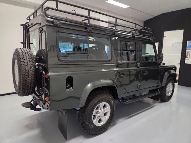 LAND ROVER Defender 110 2.4 TD4 7 POSTI AUTOVETTURA