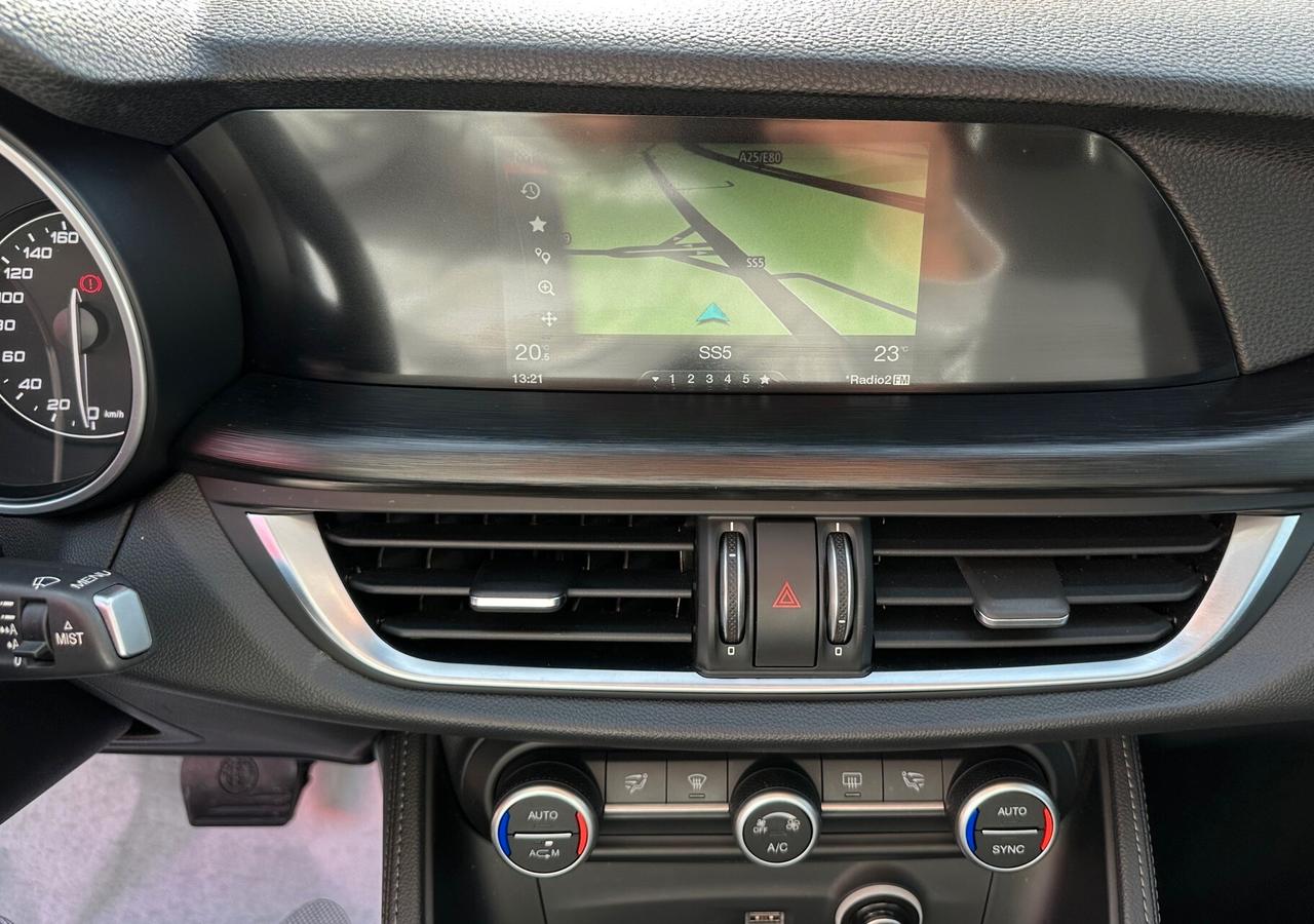 Alfa Romeo Stelvio 2.2 TD 180CV Q4 Super CERCHI 20"