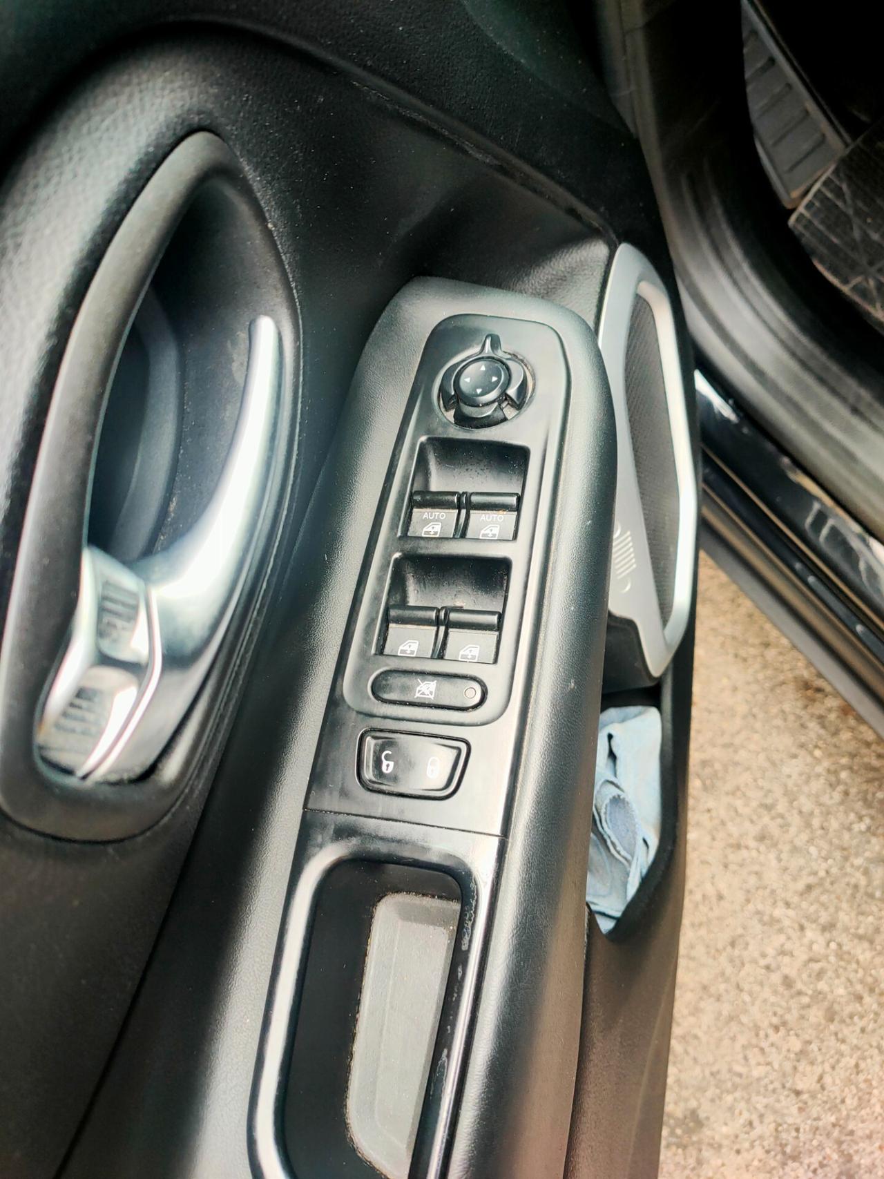 Jeep Renegade 1.6 Mjt DDCT 120 CV Limited