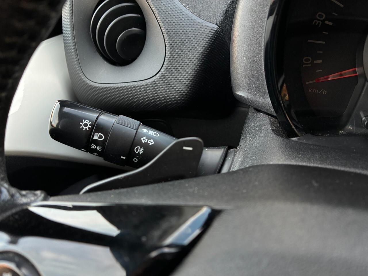 Citroen C1 VTi 72 ETG 5 porte Feel