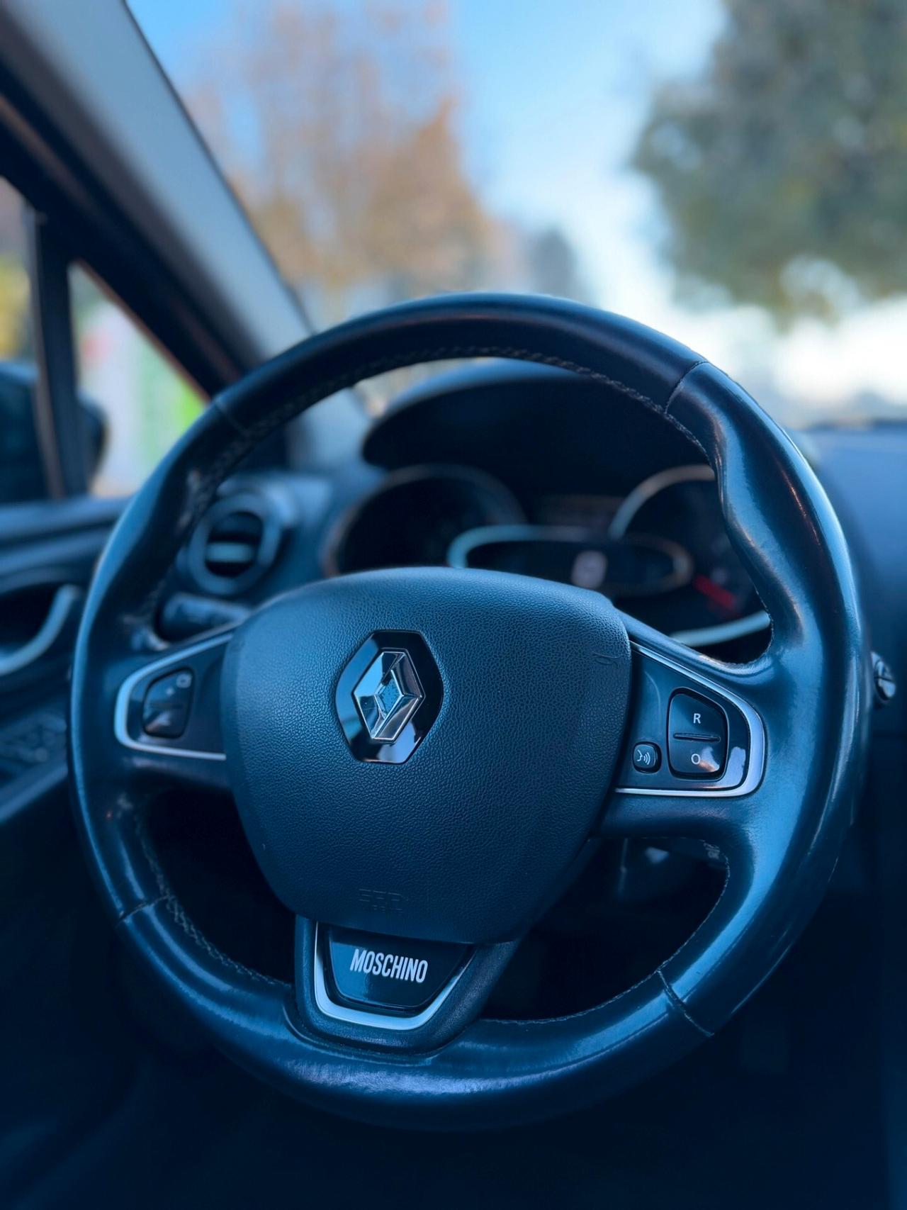 Renault Clio 1.5 dCi 5 porte Moschino Intens neopatentati