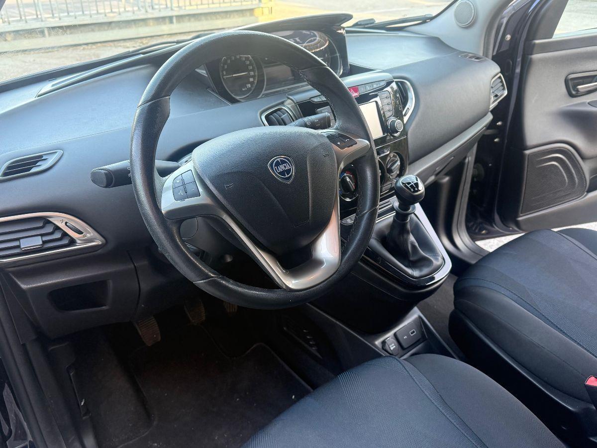 LANCIA - Ypsilon - 1.2 69 CV 5p. GPL Ecochic Gold